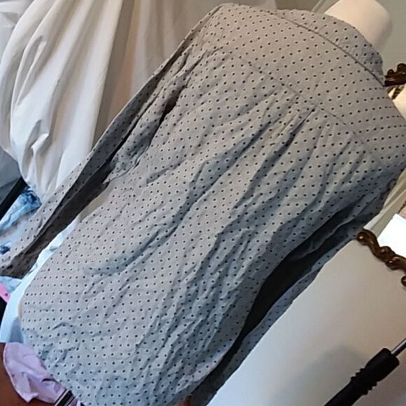 Maurices. Polka dot button down - Picture 1 of 4